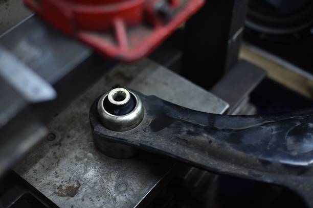 کنٹرول آرم بشنگ ڈیزائن میں ہلکے وزن کے رجحانات